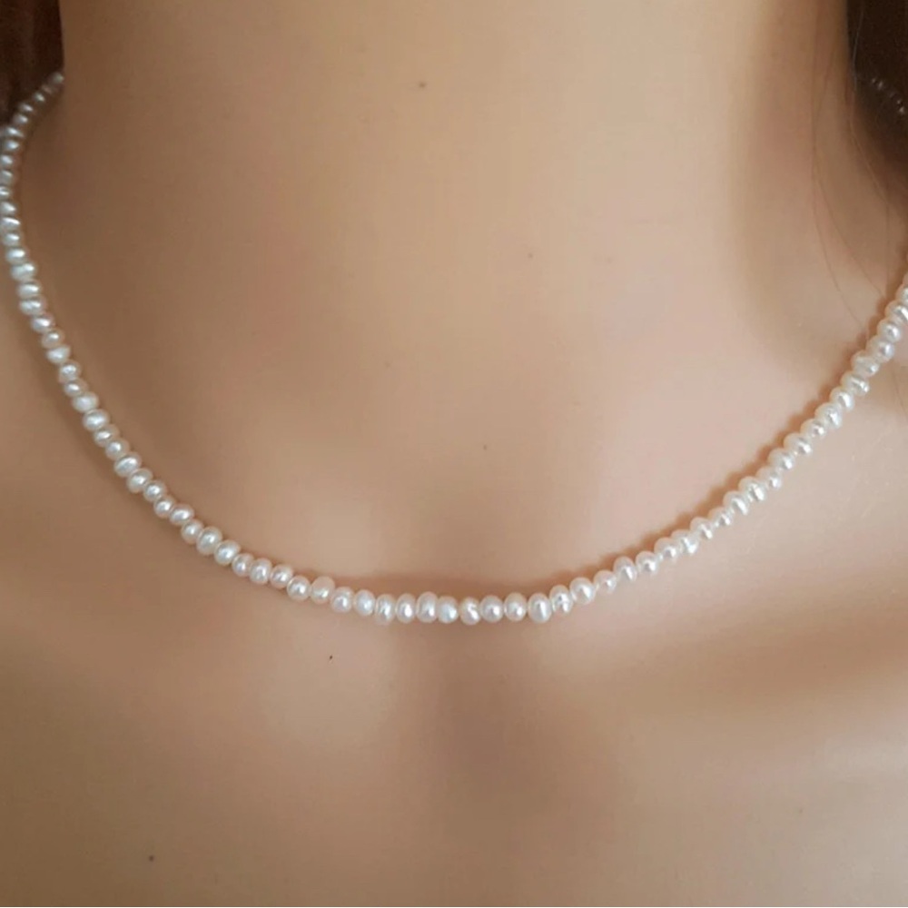 Elegant White Pearl Necklace